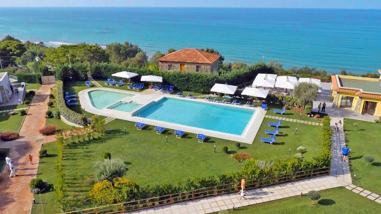 Hotel Futura Club Cilento San Mauro Cilento Exterior foto