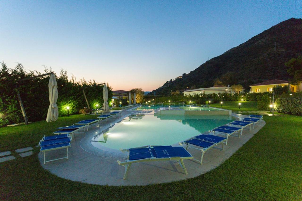 Hotel Futura Club Cilento San Mauro Cilento Exterior foto