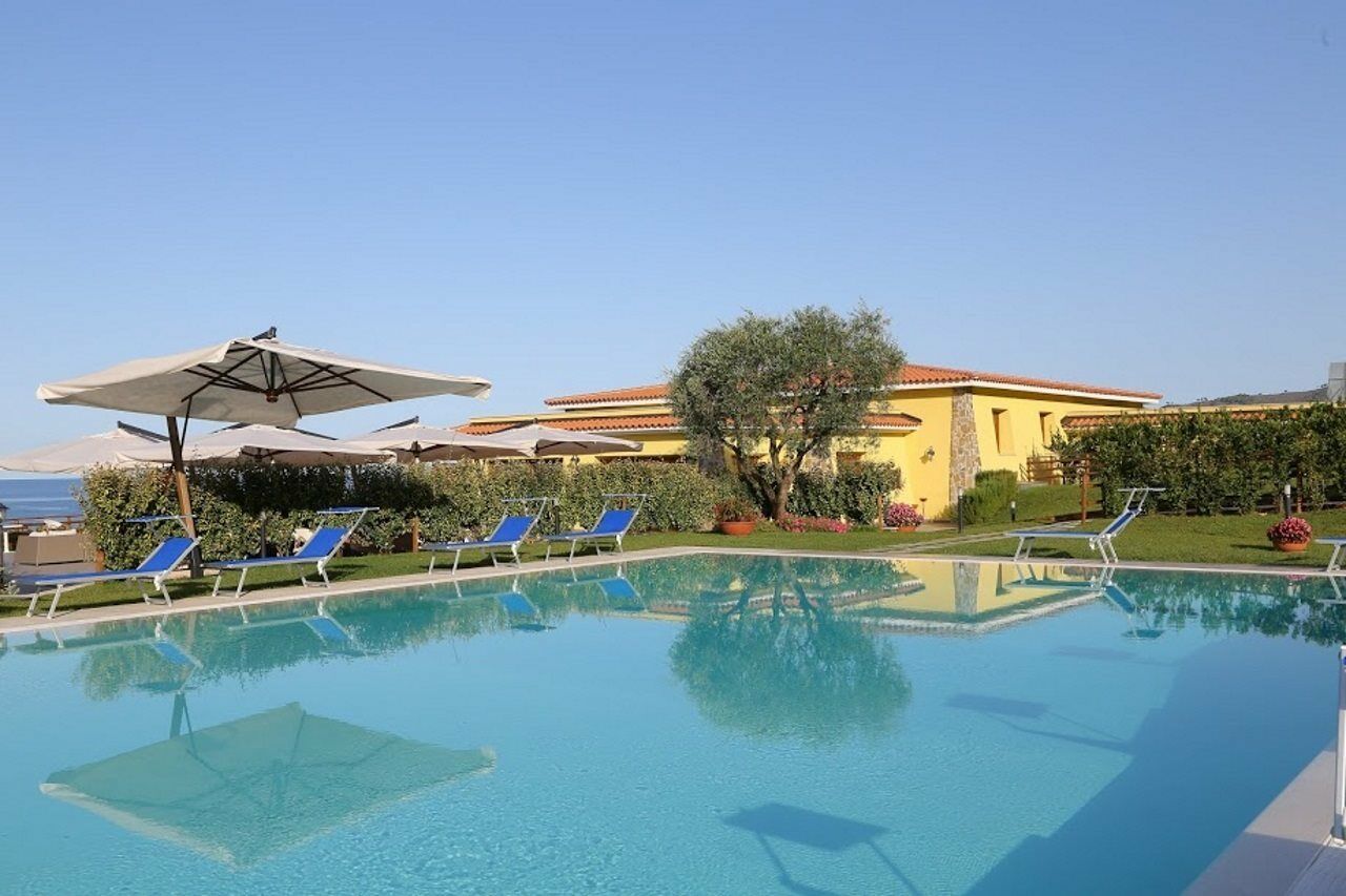 Hotel Futura Club Cilento San Mauro Cilento Exterior foto